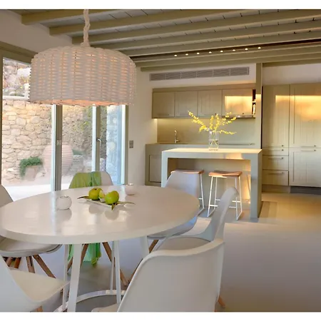 Beautiful Mykonos - Amber - 3 Bedrooms - Centre Of Mykonos Island And Close To The Airport - Kounoupas