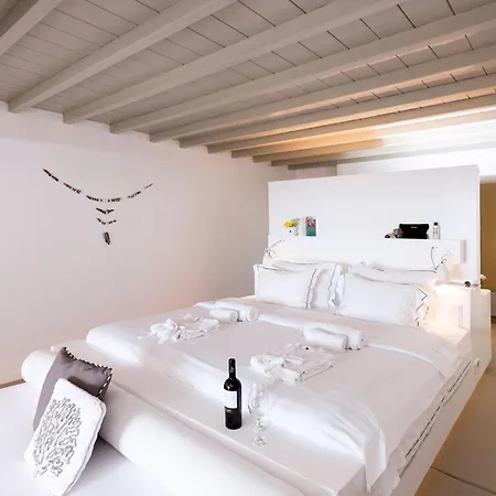 Willa Beautiful Mykonos - Amber - 3 Bedrooms - Centre Of Mykonos Island And Close To The Airport - Kounoupas Plintri