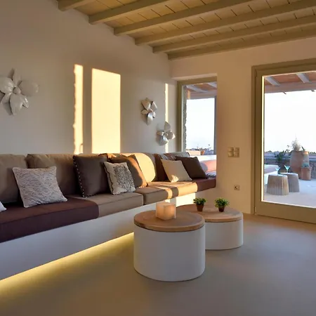 Willa Beautiful Mykonos - Amber - 3 Bedrooms - Centre Of Mykonos Island And Close To The Airport - Kounoupas *